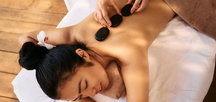 До 10 сеансов стоун-массажа в центре «Gera»