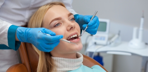 Ultrasonic teeth cleaning at the Medprof center