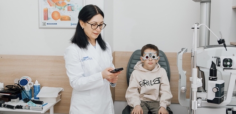 Обследование у офтальмолога в центре Dr. Oculus