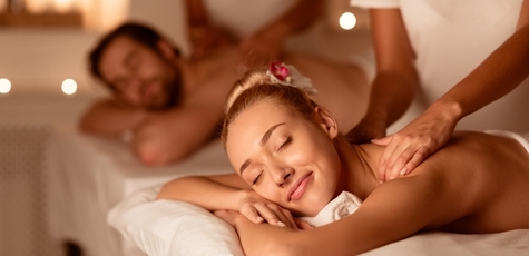 Релакс-масаж у напівтемряві для двох у «SlimClub»