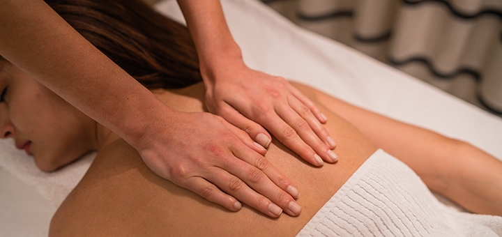 Up to 10 body massage sessions in the RE:HUB