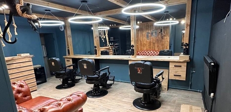 Чоловіча стрижка та корекція бороди у «Davy Jones»