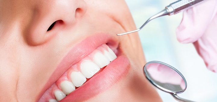 Чистка зубів з Air-flow у стоматології «KR Dental»