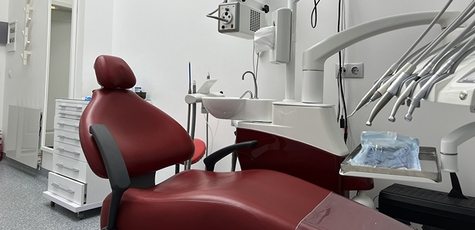 УЗ-чистка зубів з Air-Flow у клініці «KlimkoDent»