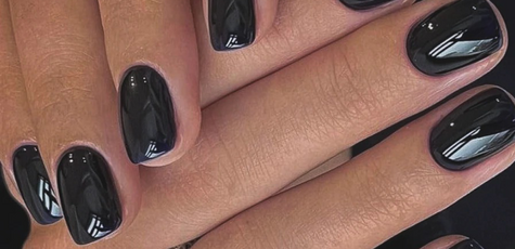 Gel polish manicure at Dali Deluxe
