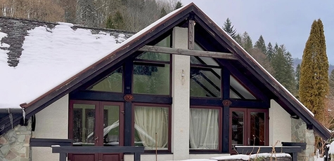 Від 1 ночі в парк-готелі «Svyat» у Сколе