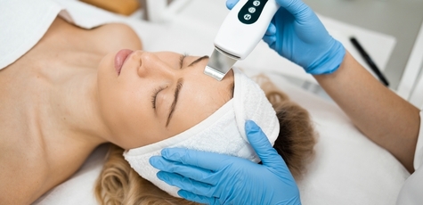 Facial cleansing and elos rejuvenation at Sun