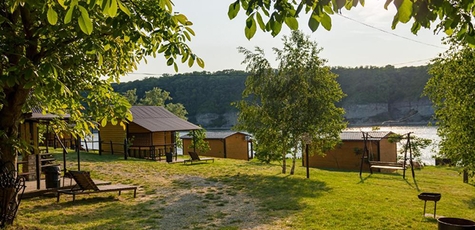 Від 1 ночі на базі відпочинку «Каньйон» у будні