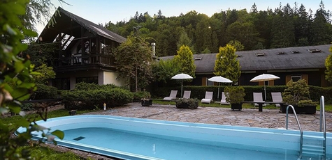 От 1 ночи отдыха в парк-отеле «Svyat» в Сколе