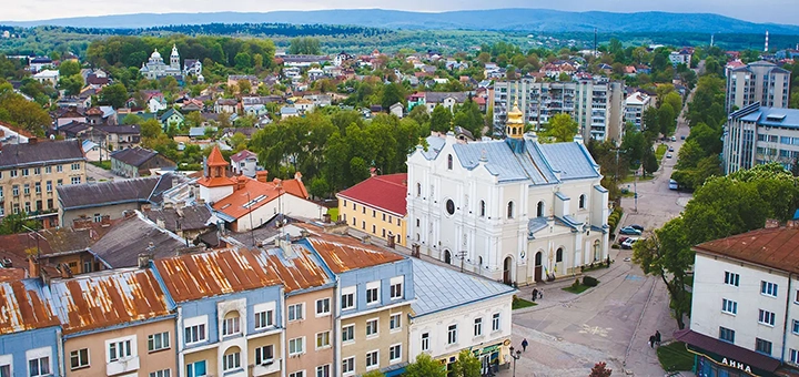 https://cdn1.pokupon.ua/uploaded/new_campaign_pictures/956960/data/main720x340/tour-truskavets-gallery-19.jpg?1773071325