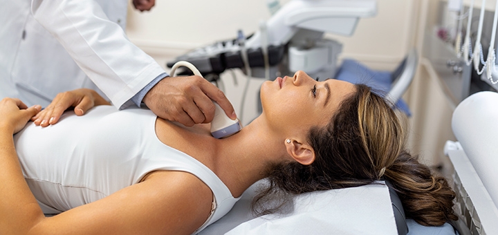 https://cdn1.pokupon.ua/uploaded/new_campaign_pictures/957303/data/main720x340/doctor-making-ultrasound-thyroid-gland-woman-patient-clinic-diagnosis-treatment-autoimmune-thyroiditis-concept.jpg?1773396554