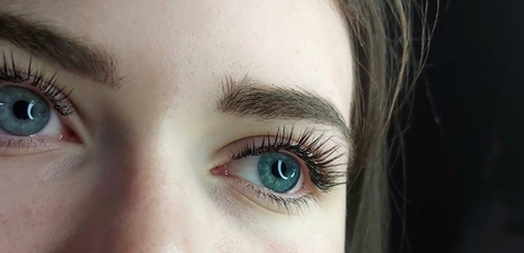 Eyelash extensions at the A-Studio beauty salon
