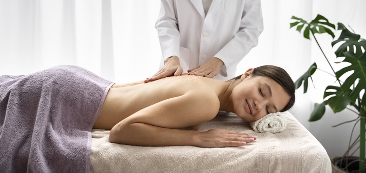https://cdn1.pokupon.ua/uploaded/new_campaign_pictures/958359/data/main720x340/side-view-woman-getting-massaged-spa.jpg?1774953745