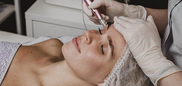 https://cdn1.pokupon.ua/uploaded/new_campaign_pictures/958841/data/main620x292/beautiful-woman-spa-having-cosmetic-treatment.jpg?1775224371