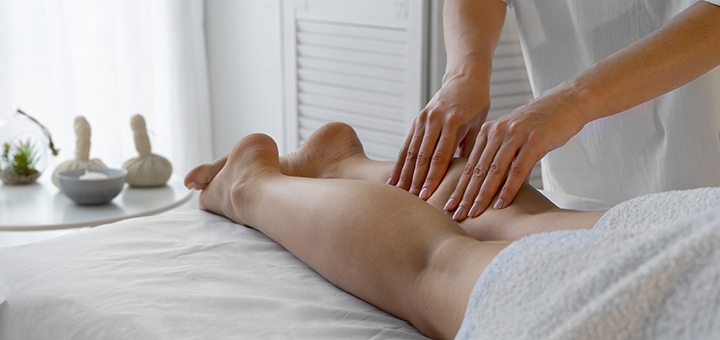 https://cdn1.pokupon.ua/uploaded/new_campaign_pictures/959098/data/main720x340/woman-spending-time-spa-getting-relaxing-massage.jpg?1775649076