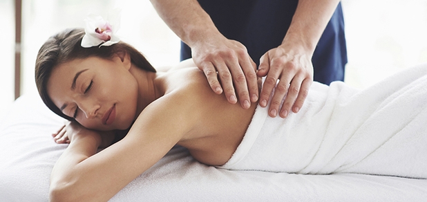 https://cdn1.pokupon.ua/uploaded/new_campaign_pictures/959358/data/main620x292/beautiful-young-woman-relaxing-with-hand-massage-beauty-spa.jpg?1776266302
