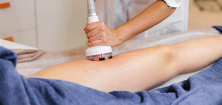 https://cdn1.pokupon.ua/uploaded/new_campaign_pictures/960274/data/main720x340/masseur-doing-anti-cellulite-massage-client-spa-beauty-salon-using-oil.jpg?1778228834