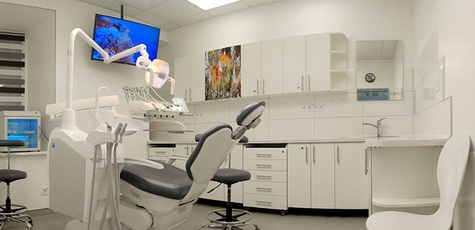 Ultrasonic Teeth Cleaning at «Naumenko Dent»
