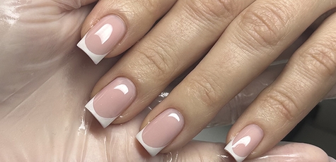 Manicure and pedicure at Eremeeva Nails