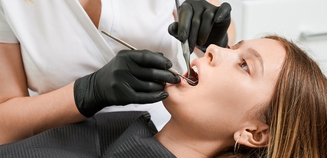 Tooth extraction at the Veles Medical Center