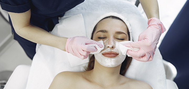 https://cdn1.pokupon.ua/uploaded/new_campaign_pictures/962540/data/main720x340/woman-cosmetology-studio-procedures.jpg?1781091575